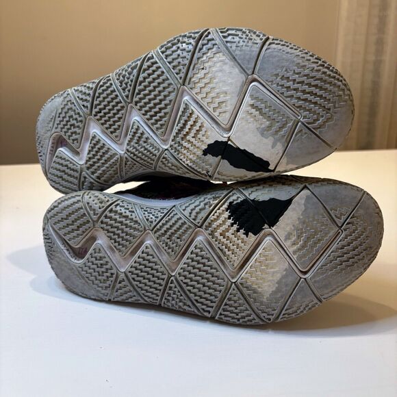Nike Kybrid S2 What The Kyrie Pineapple House Spongebob CQ9323-900 Size‎ 8.5 main image 5